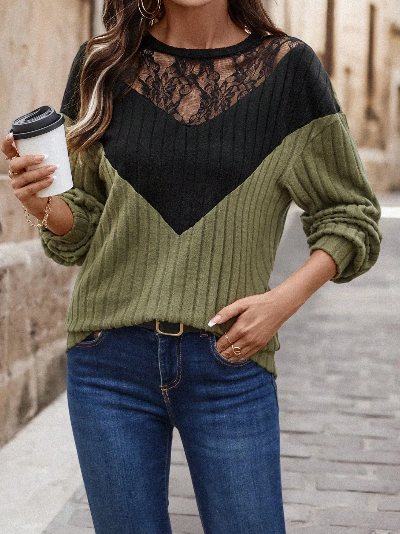 sz2406116224684072_00