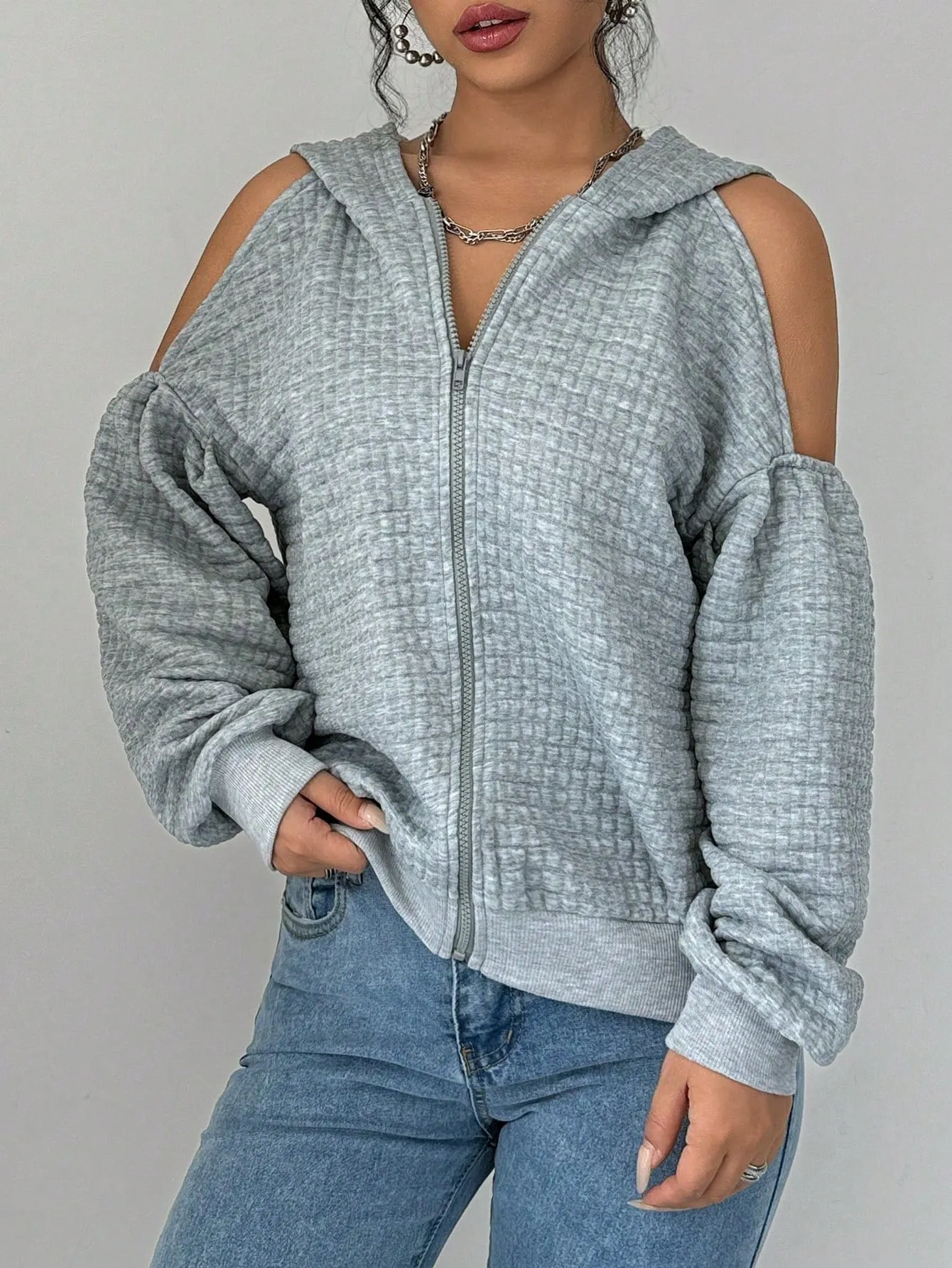 sz2406173925832851_00