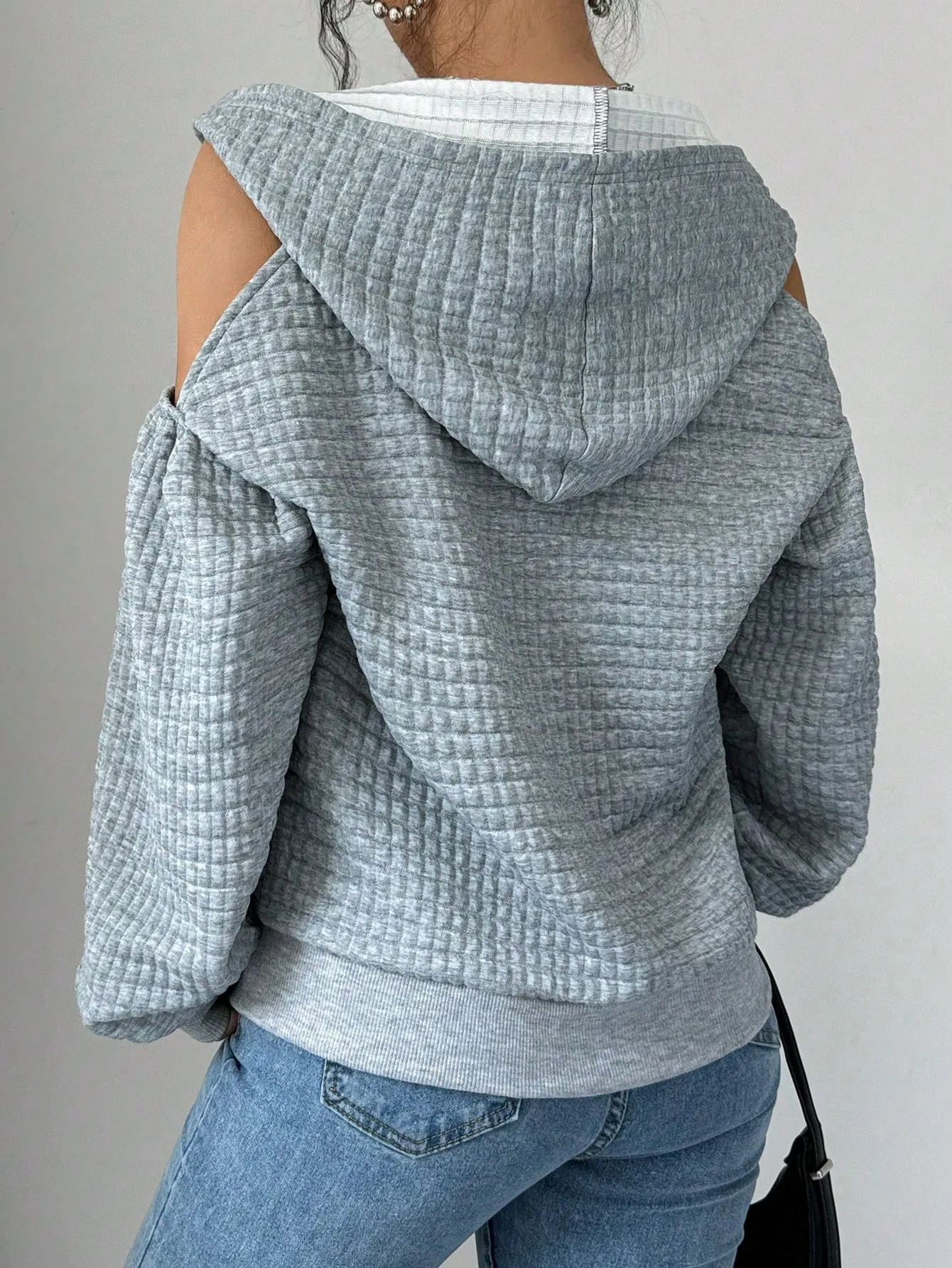 sz2406173925832851_01