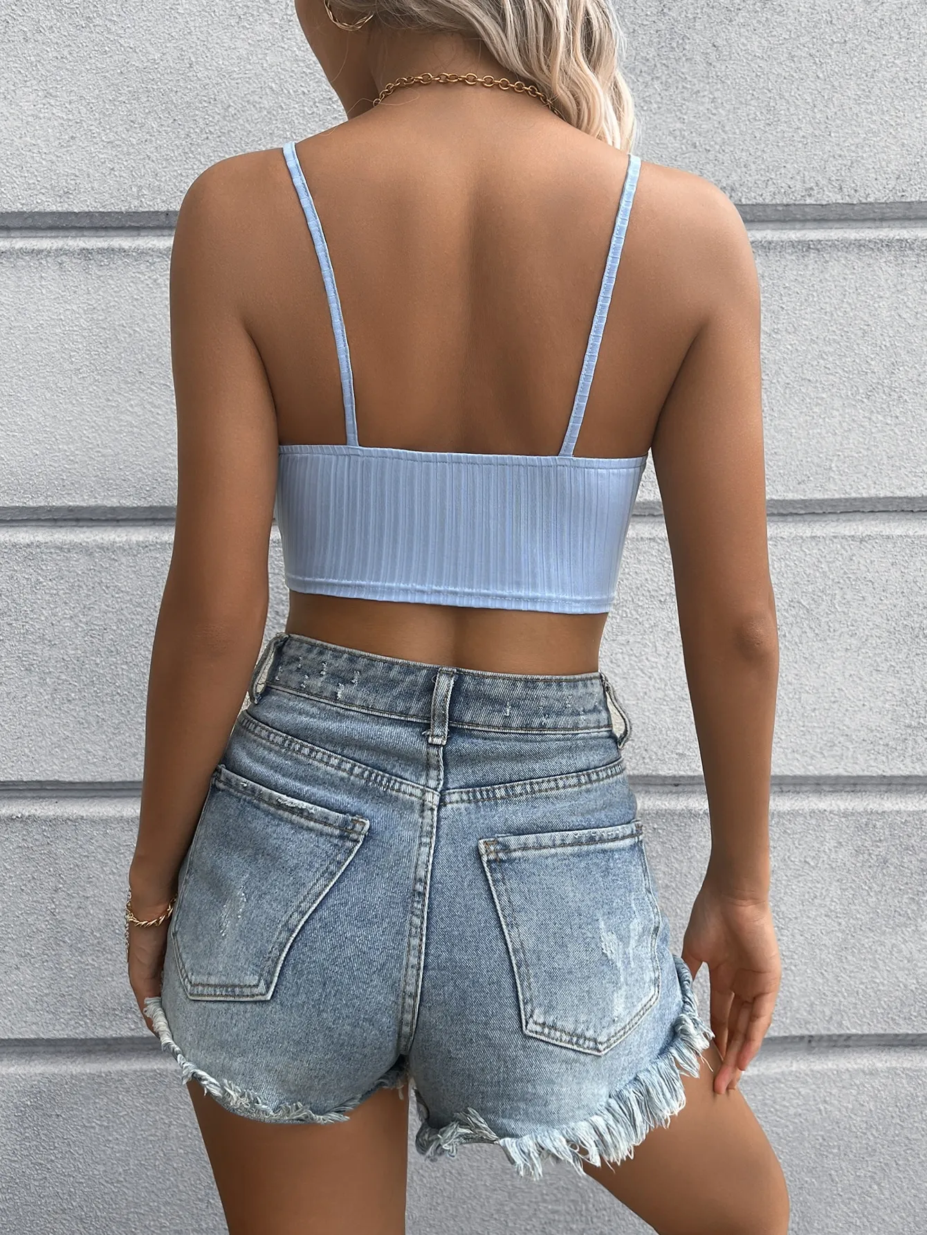 sw2205263402937767_01