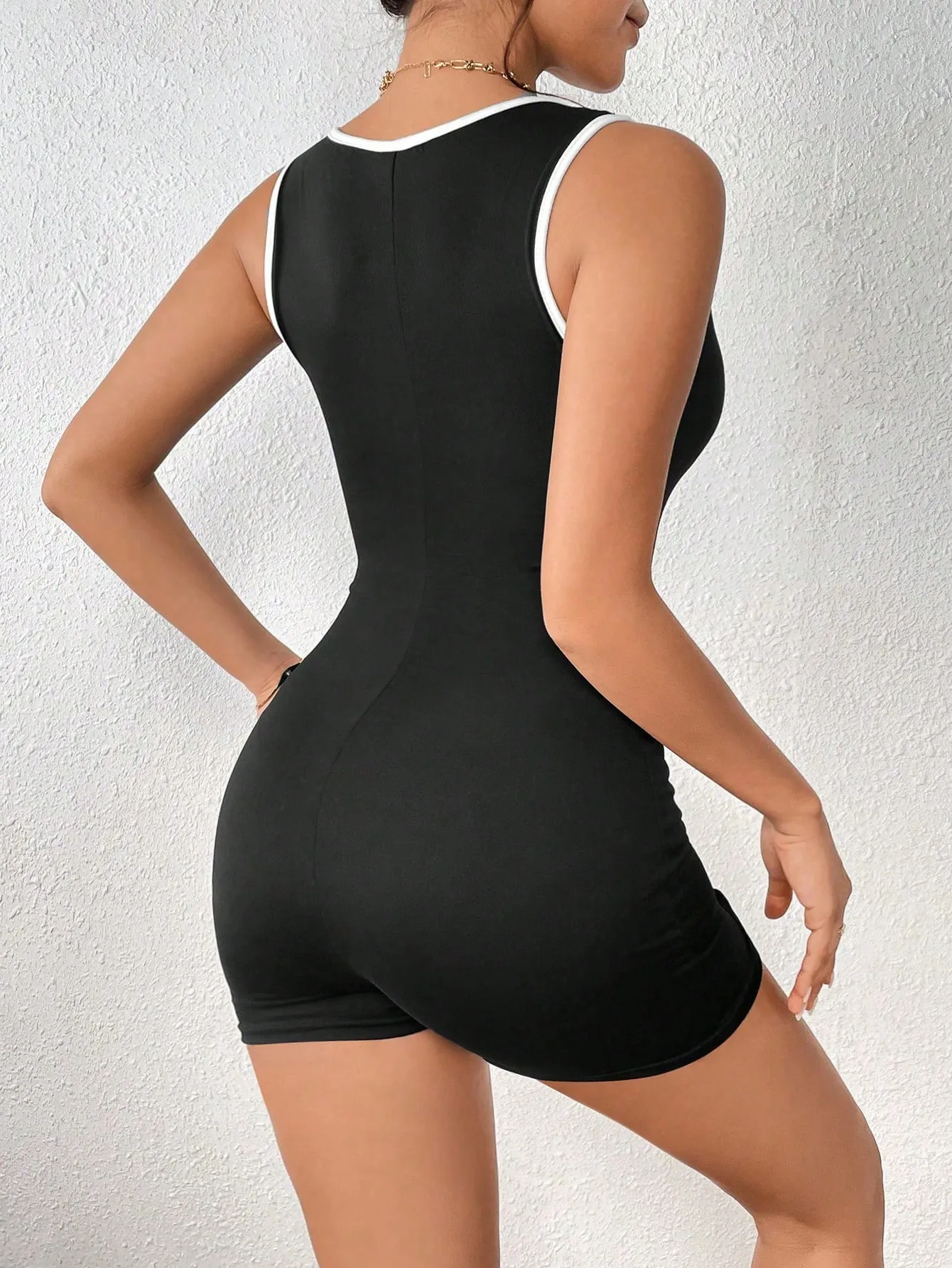 sz2304115873743435_01