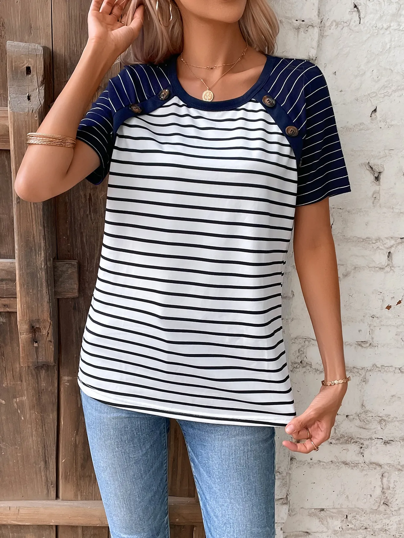 sw2211184673726722_04