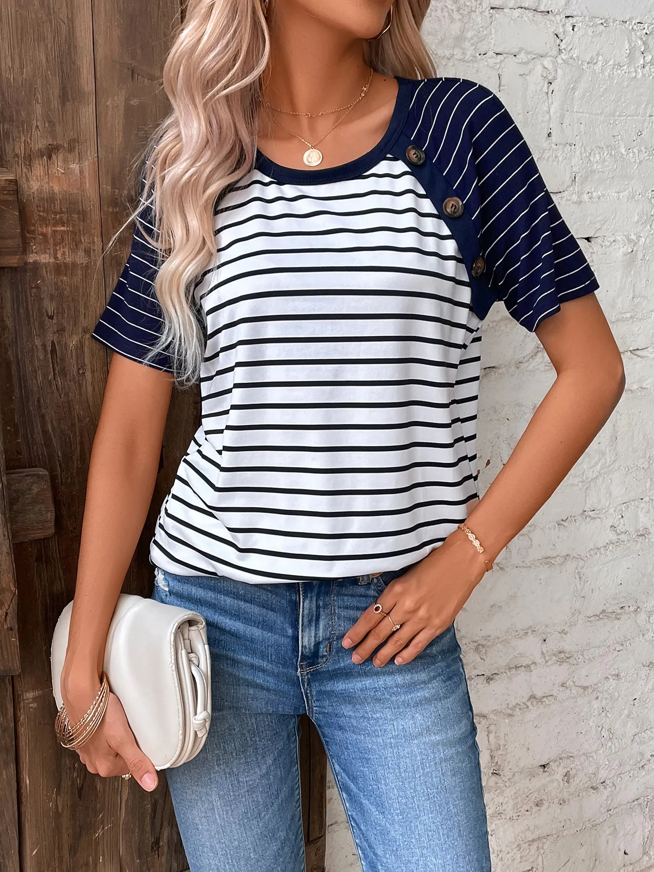 sw2211184673726722_05