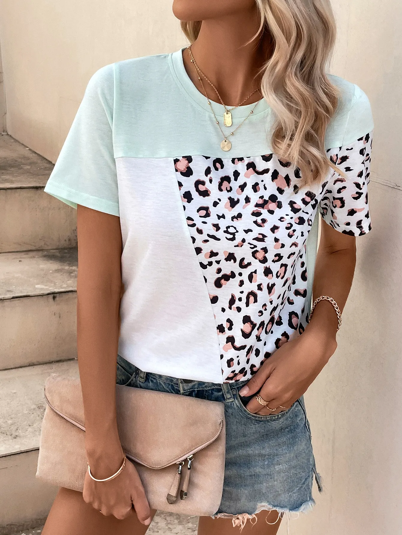 sw2212125665382629_00