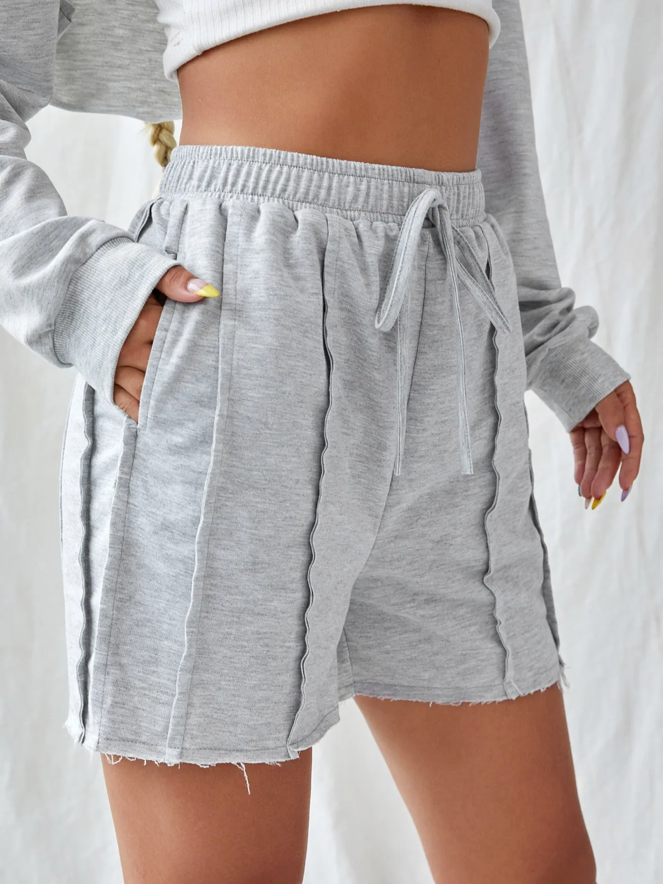 swshorts23210602992_03