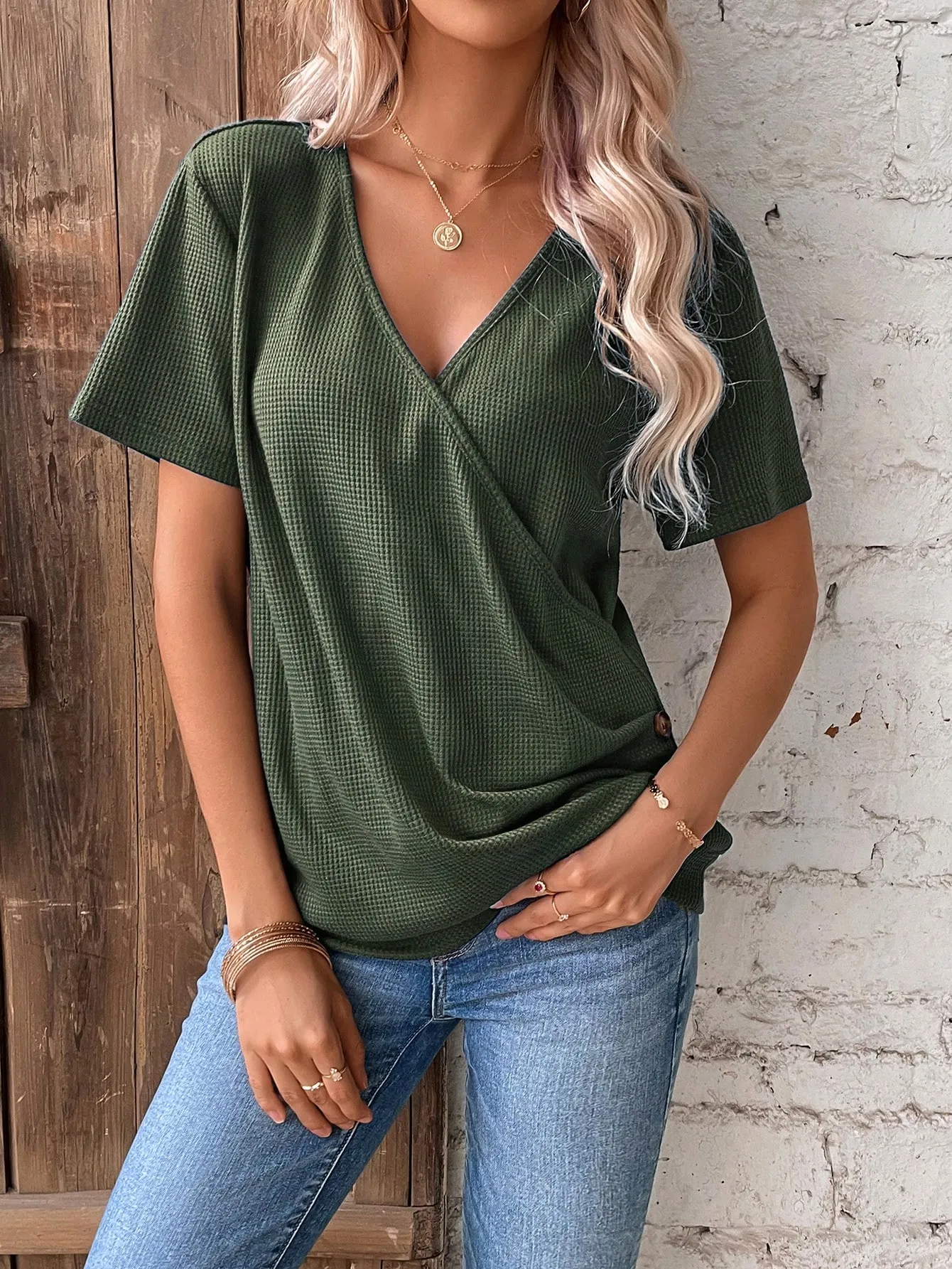 sz2303245874862960_02