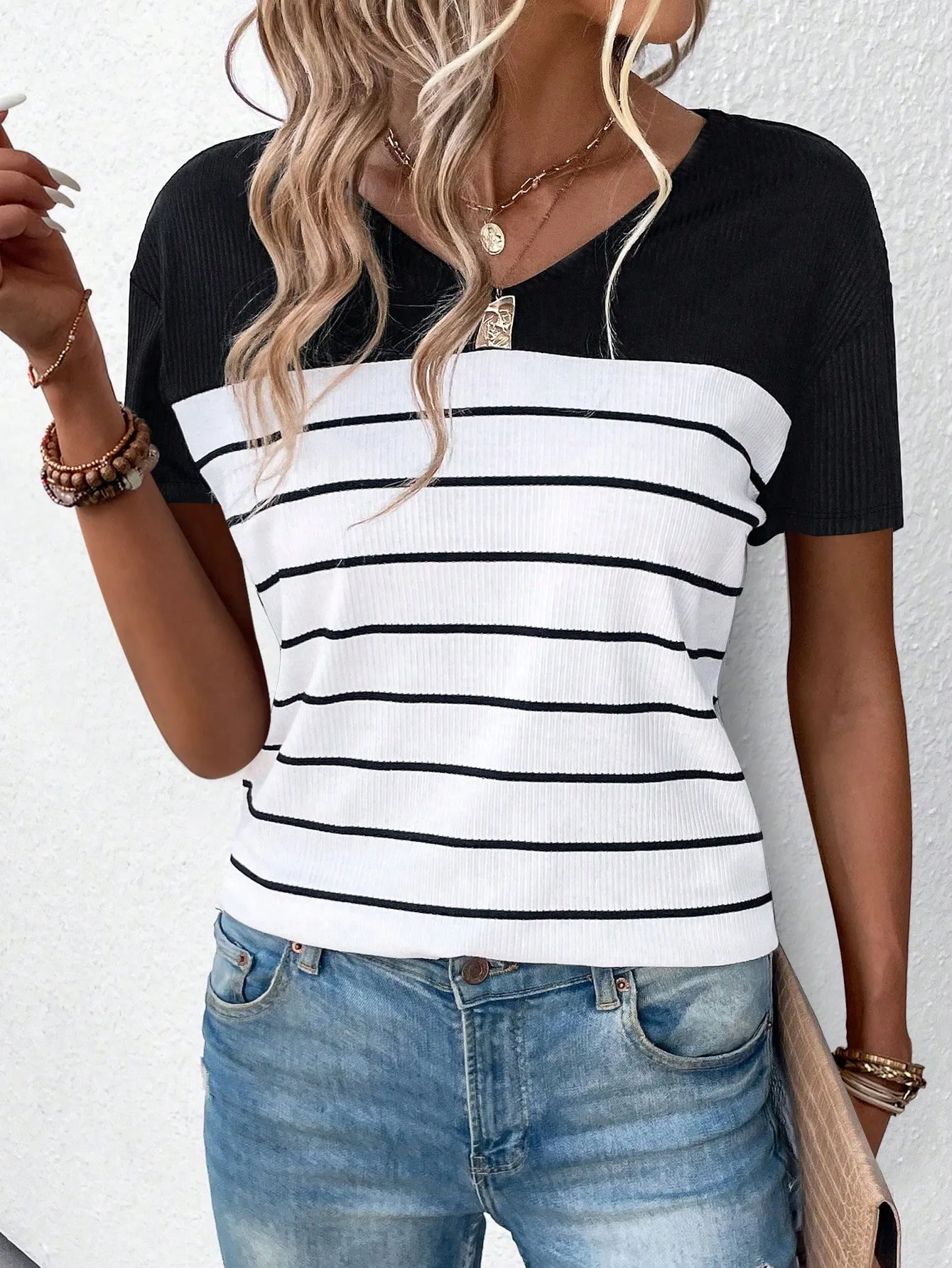 sz2311027371379433_03